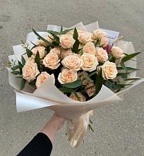 Букет Кремовые розы Латте в Больших Дворах